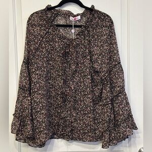 NWT! Elegant Boutique Buddy Love 💕 Floral Ruffle Blouse! 🤩